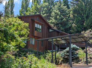 10 Pine Crest Dr, La Grande, OR 97850