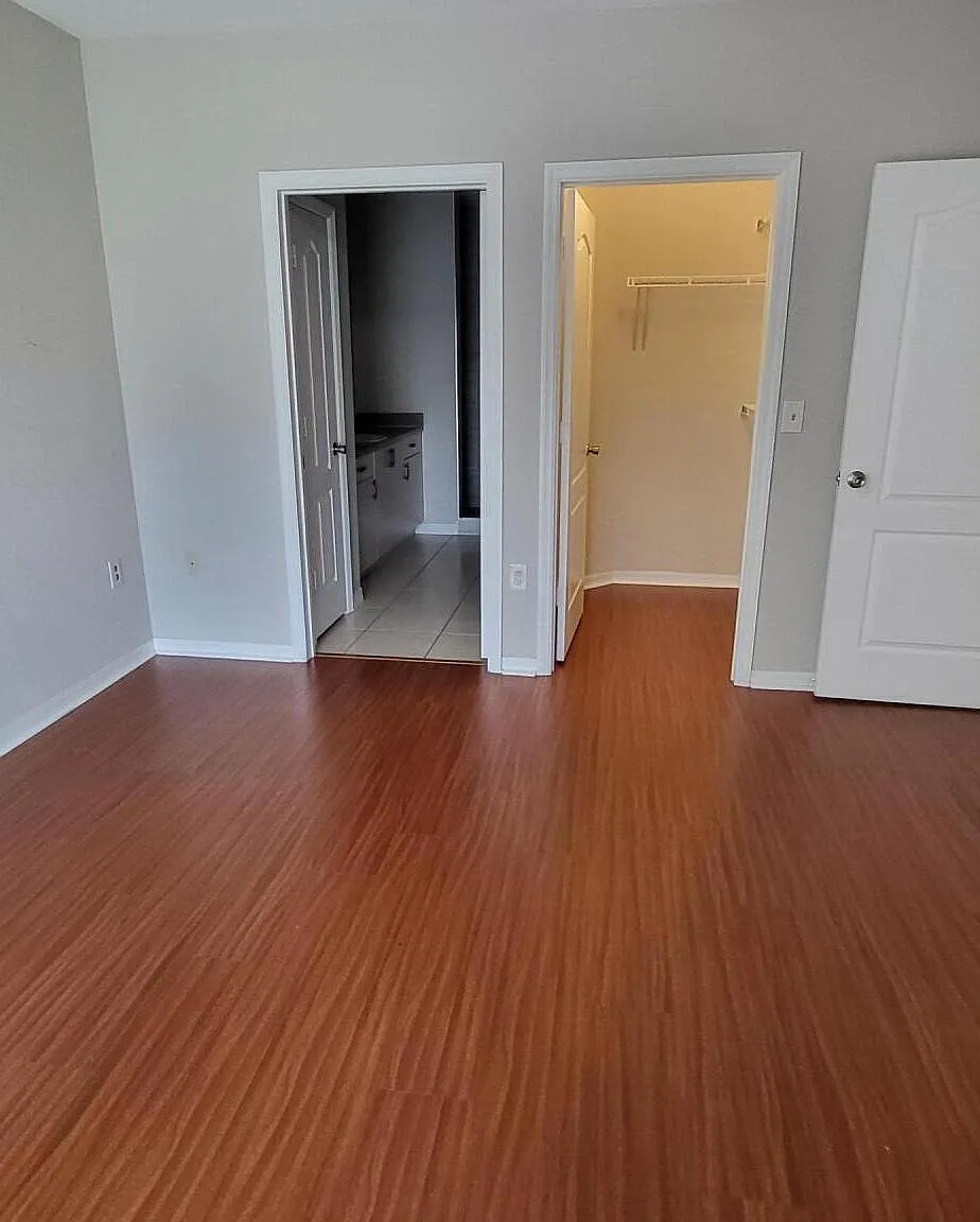 2 bed, 2.0 bath, 1350 sqft, $1,900 — Photo 4