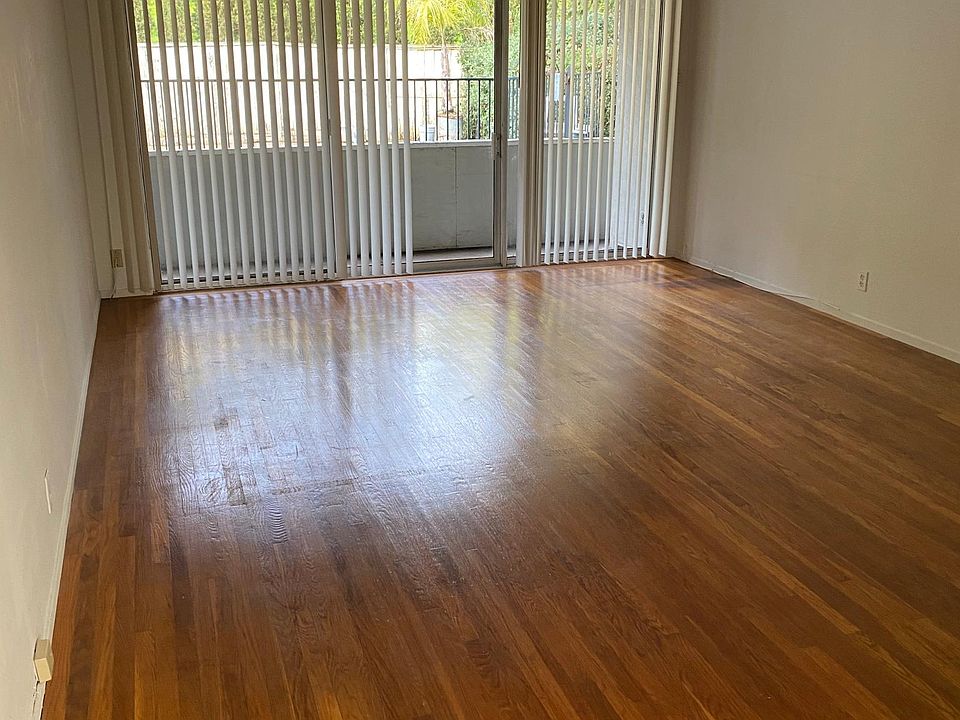 1st image of 600 Red Hill Ave APT 3