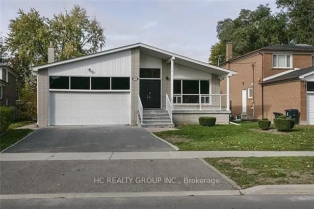 102 Peckham Ave #UPPER