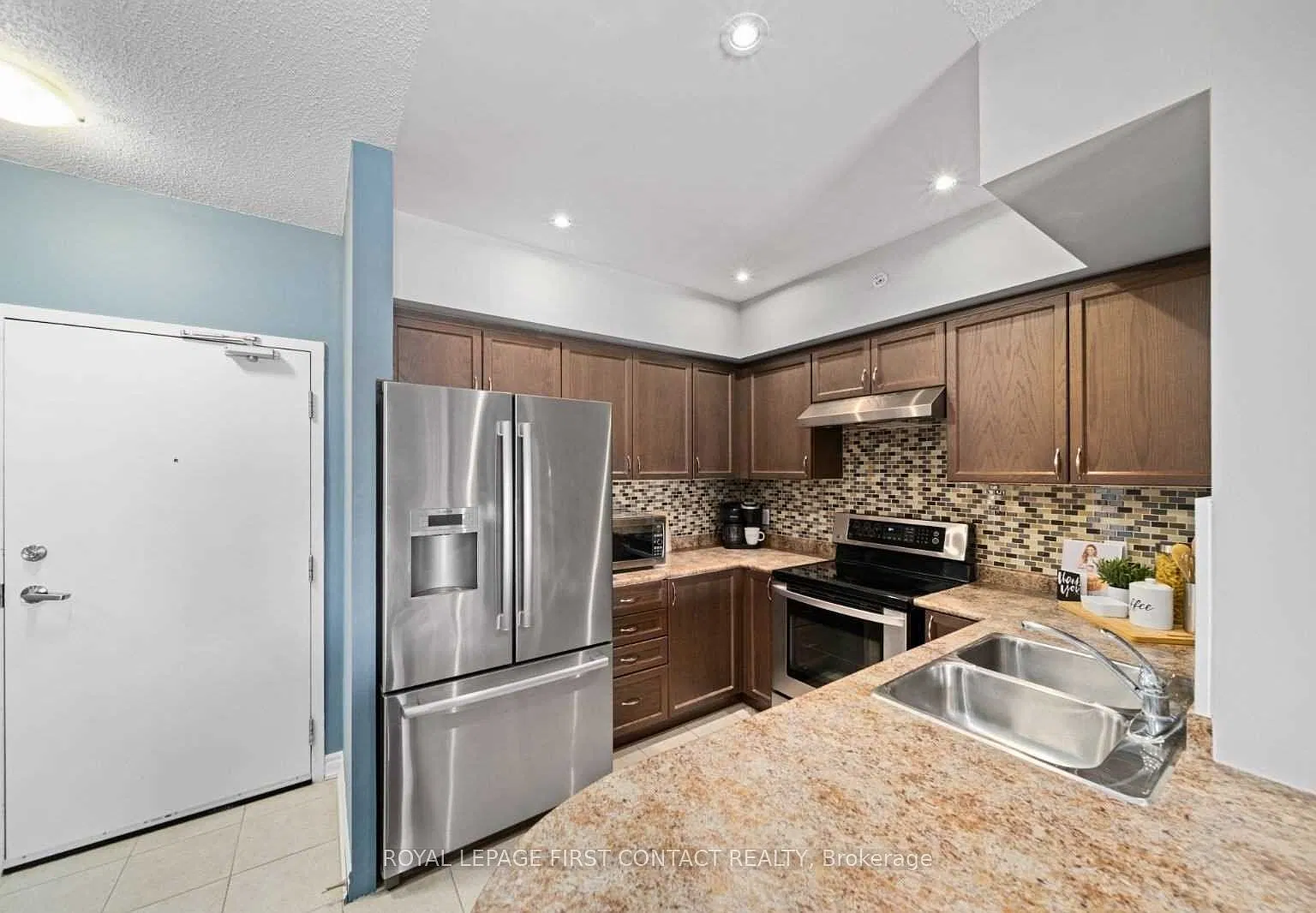 1 bed, $2,200 — Photo 2