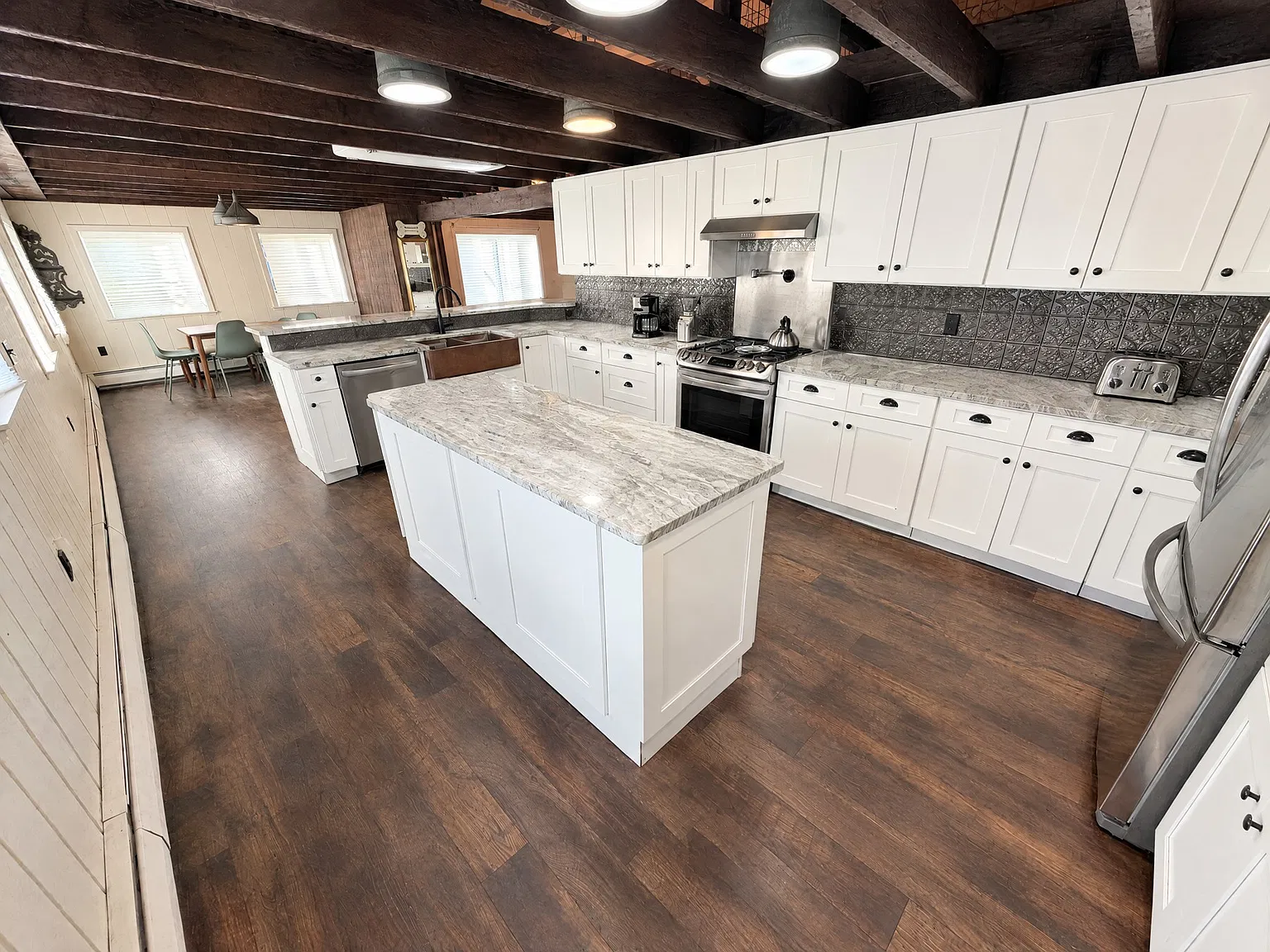3 bed, $2,900 — Photo 2
