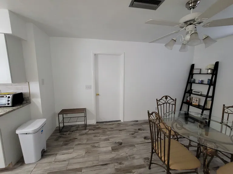 1670 Tiffin Ave — Photo 3