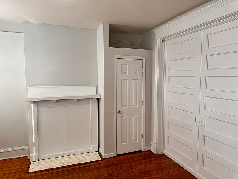 2711B 3rd Ave #A — Photo 3