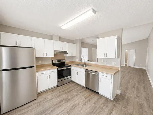 3133 Huron Ave #A Photo 1