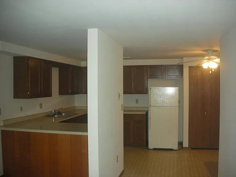 10700 W Grange Ave — Photo 4
