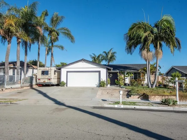 765 Melrose Pl, Vista, CA 92083