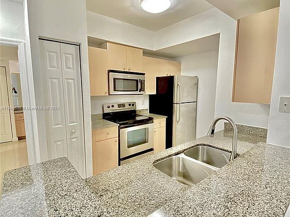 2nd image of 2549 Centergate Dr APT 105