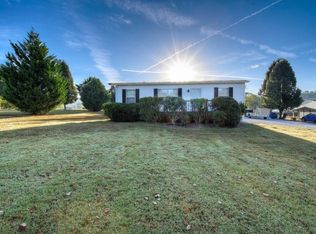 7022 Babbs Mill Rd, Afton, TN 37616
