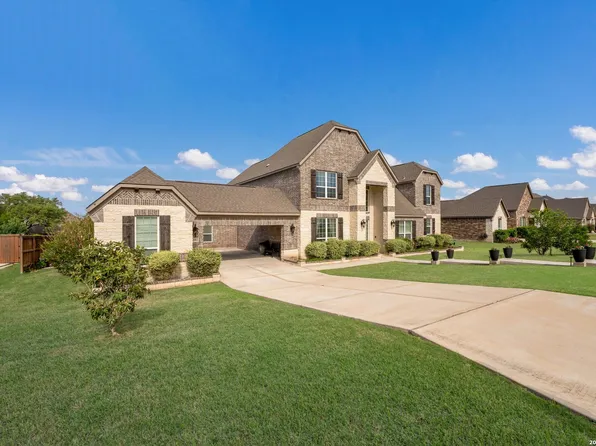 196 TEXAS BND, Castroville, TX 78009