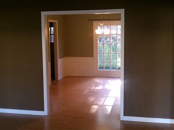 2nd image of 3810 N Linden Ln #3810