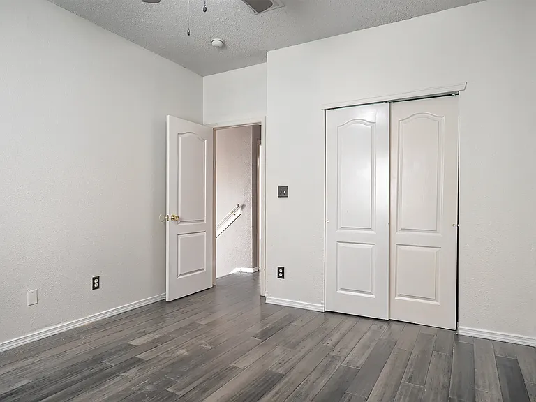 11571 Plautus Ct — Photo 33