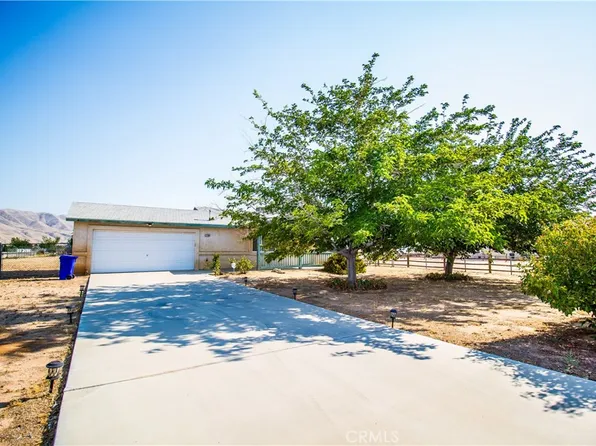 21295 Wisteria St, Apple Valley, CA 92308