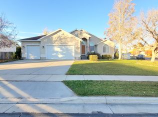 107 Pebble Beach Dr, Tooele, UT 84074