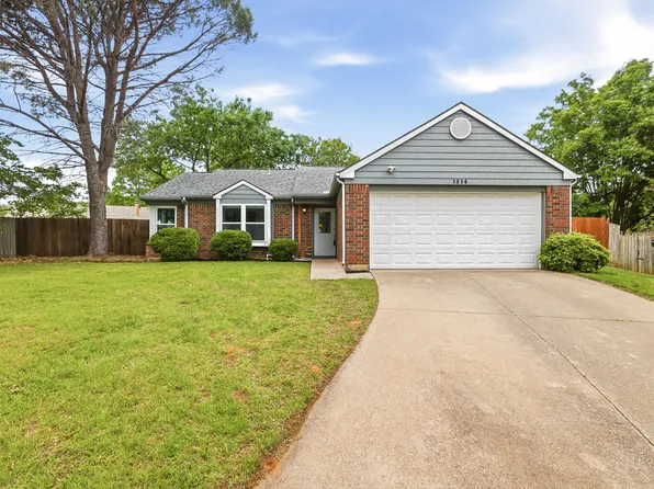 1814 Leafwood Ct, Grapevine, TX 76051