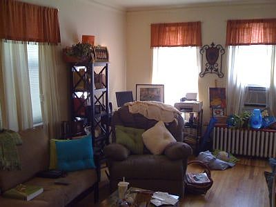 2nd image of 2959 N Damen Ave APT 1H
