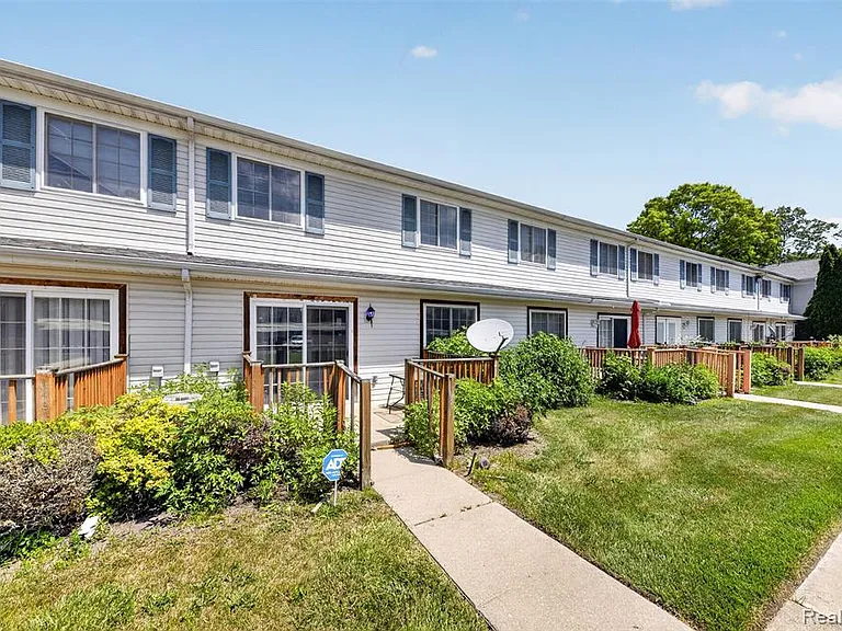 16515 Terrace Village Dr — Photo 61