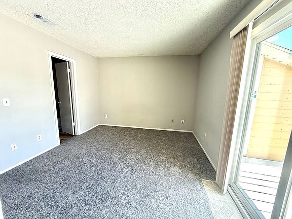 5th image of 206 Watts Ln APT A