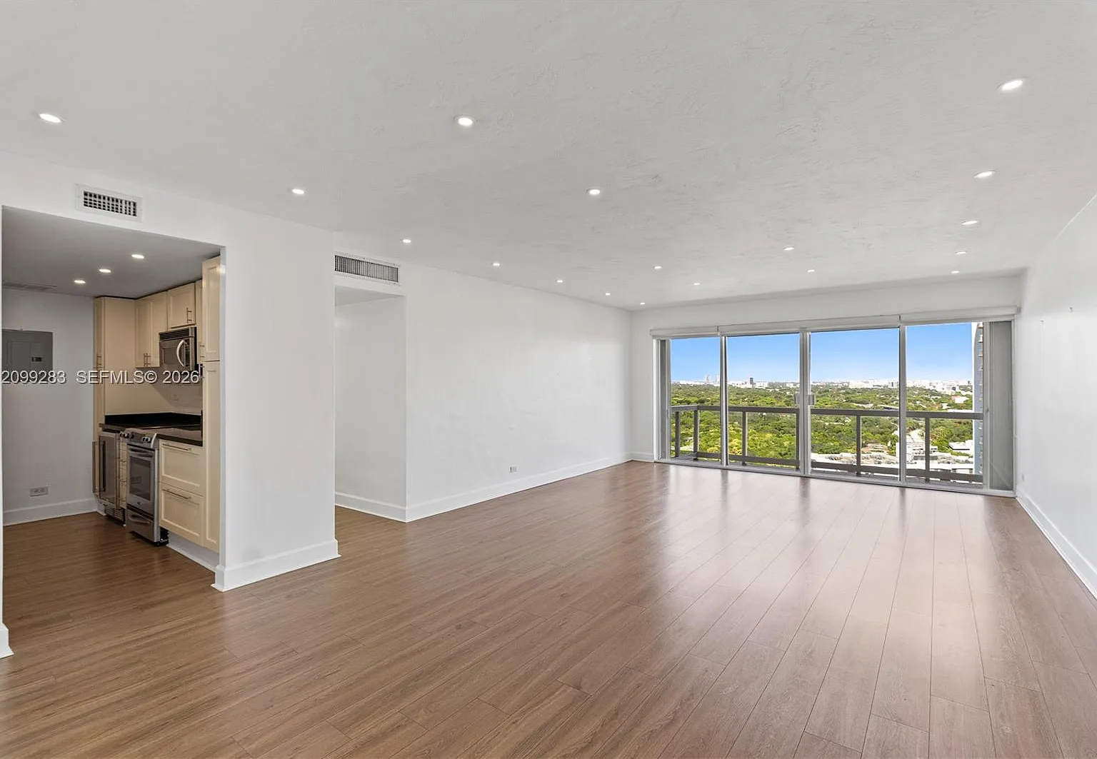 Brickell Townhouse Condo — Photo 3