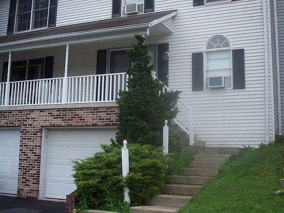 Front yard 