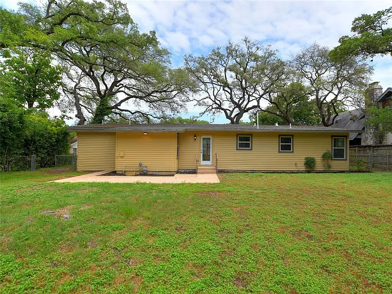 11800 Tedford St — Photo 3