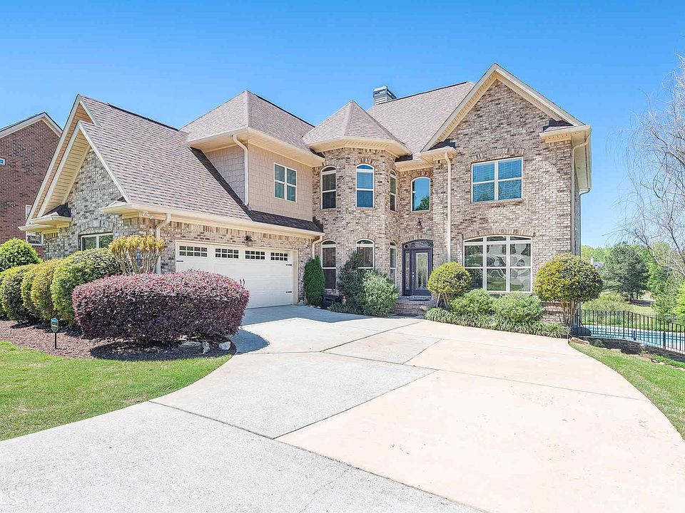 1st image of 271 Fannin Ln #38