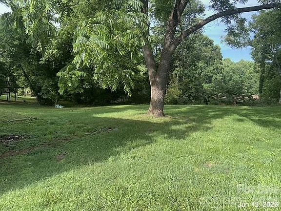 4th image of 104 Whitley Rd