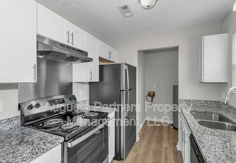 2114 Vandivere Rd #B — Photo 7