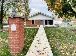 5401 Janet Ct, Oak Forest, IL 60452