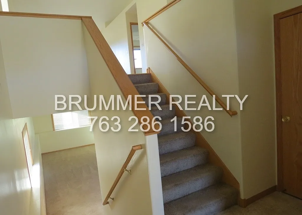 2 bed, $1,825 — Photo 4