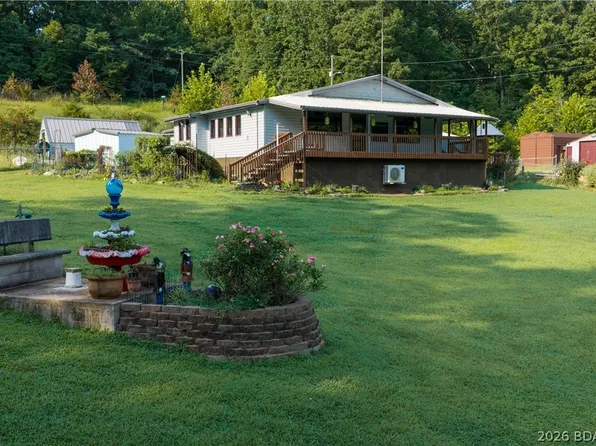 33907 Falcon Crest Ln, Stover, MO 65078
