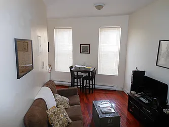 Rented by Urban Ambiance