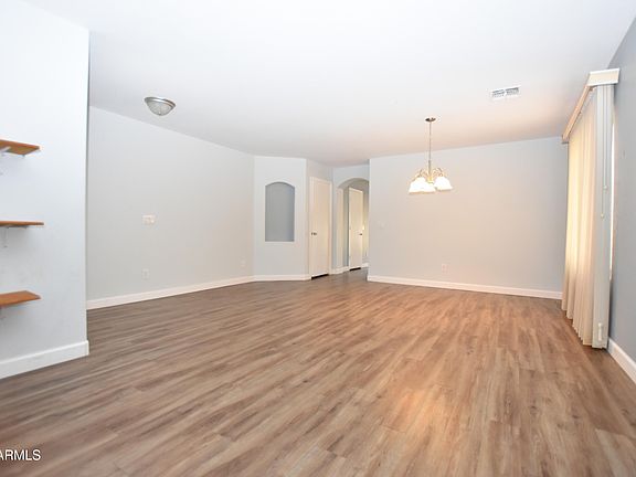3rd image of 16619 W IRONWOOD Street
