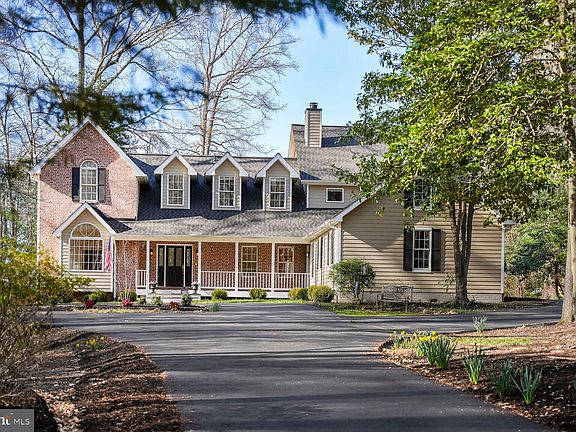 5th image of 322 Canterwood Ln