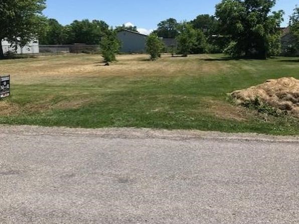 0 N 8th St, Fairfield, IA 52556