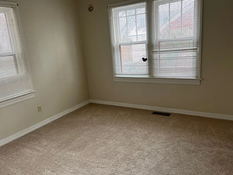 416 W Shawnee St — Photo 10