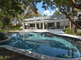 4560 Bay Point Rd, Miami, FL 33137