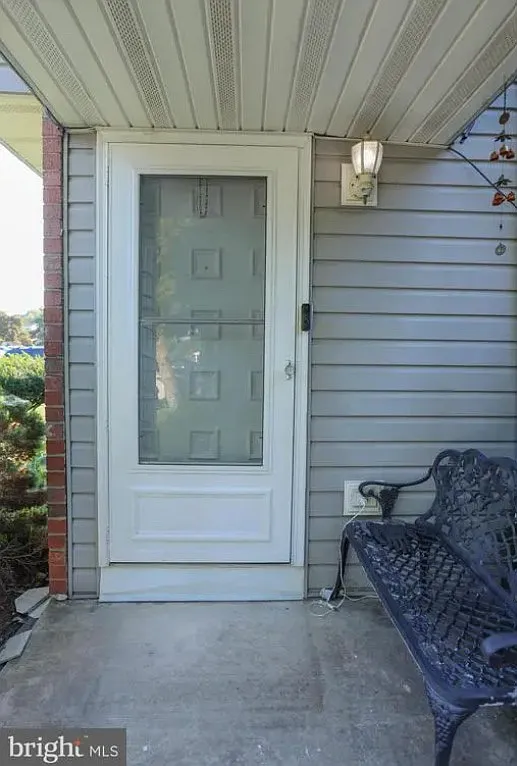 3 bed, 1.5 bath, 1400 sqft, $2,450 — Photo 4