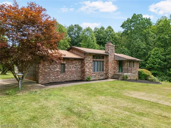 3643 Farber St SE, Magnolia, OH 44643