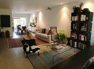 232 Sea View Dr, Key Biscayne, FL 33149