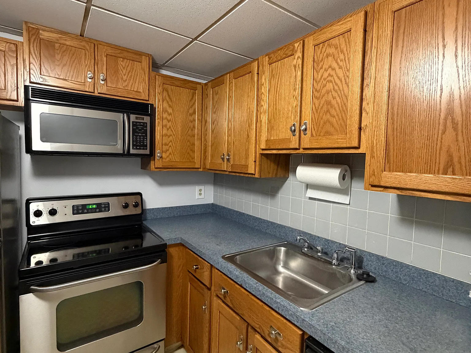 1 bed, 700 sqft, $1,850 — Photo 3