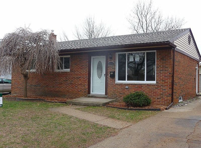 1st image of 30743 Birchwood St
