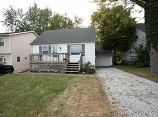 2310 Rockefeller Rd, Wickliffe, OH 44092
