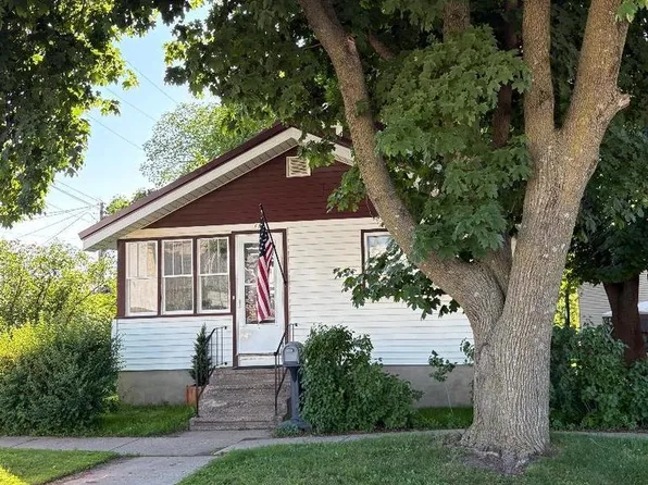 115 N Prairie Street, Prairie Du Chien, WI 53821