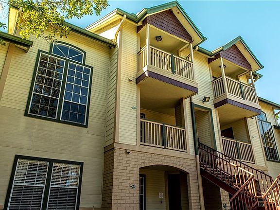 3rd image of 4145 Enchanted Oaks Cir #303
