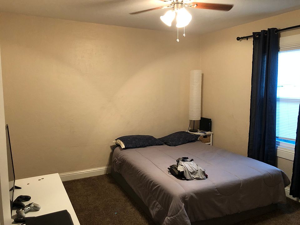 1st image of 448 E Sonoma Ave