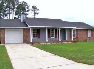 7595 Shumont Dr, Fayetteville, NC 28314