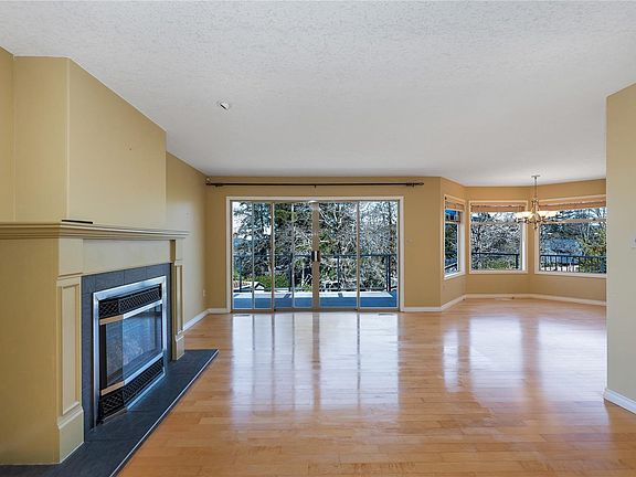 5th image of 1471 Haida Rd