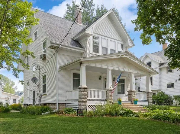 222 E 5th St, Solon, IA 52333