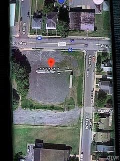 2nd image of 566 W Emaus Ave